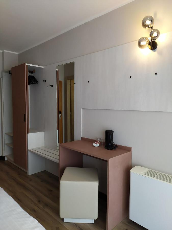 Hotel New Garden Torbole Sul Garda Exterior foto